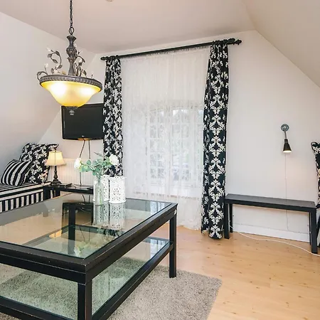 Spacious With Garden *