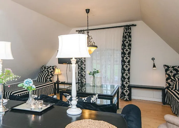 Spacious With Garden Skanderborg